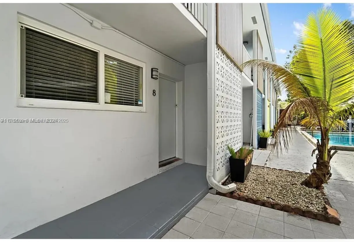 South Florida Real Estate | View 6805 SW 88th St, 13 | Listing