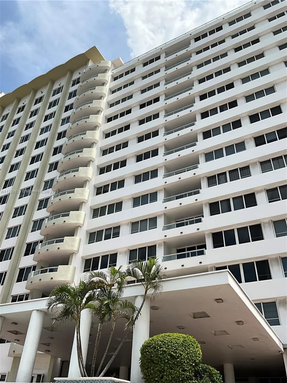 South Florida Real Estate | View 5005 Collins Ave, 109 | 2 Beds, 2 Baths