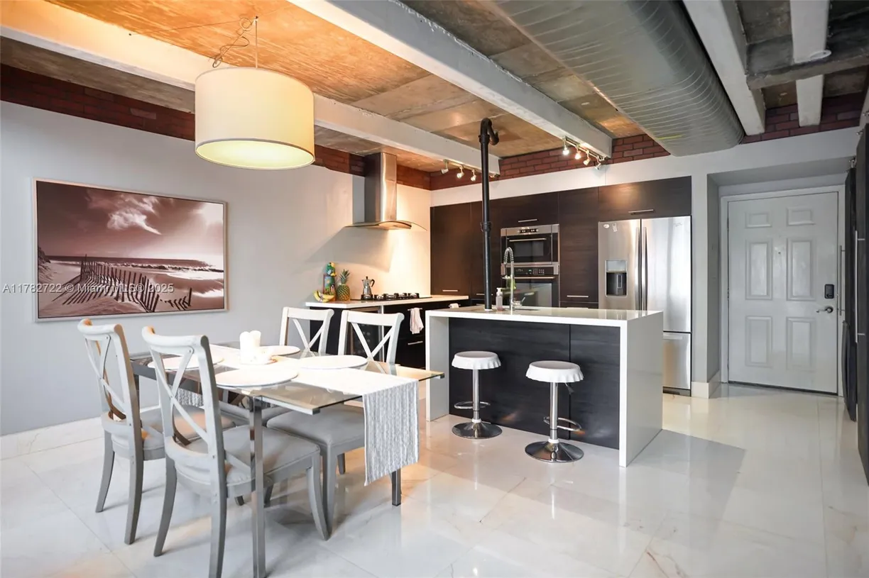 South Florida Real Estate | View 18101 NW 68th Ave, C204 | 1 Bed, 1 Bath