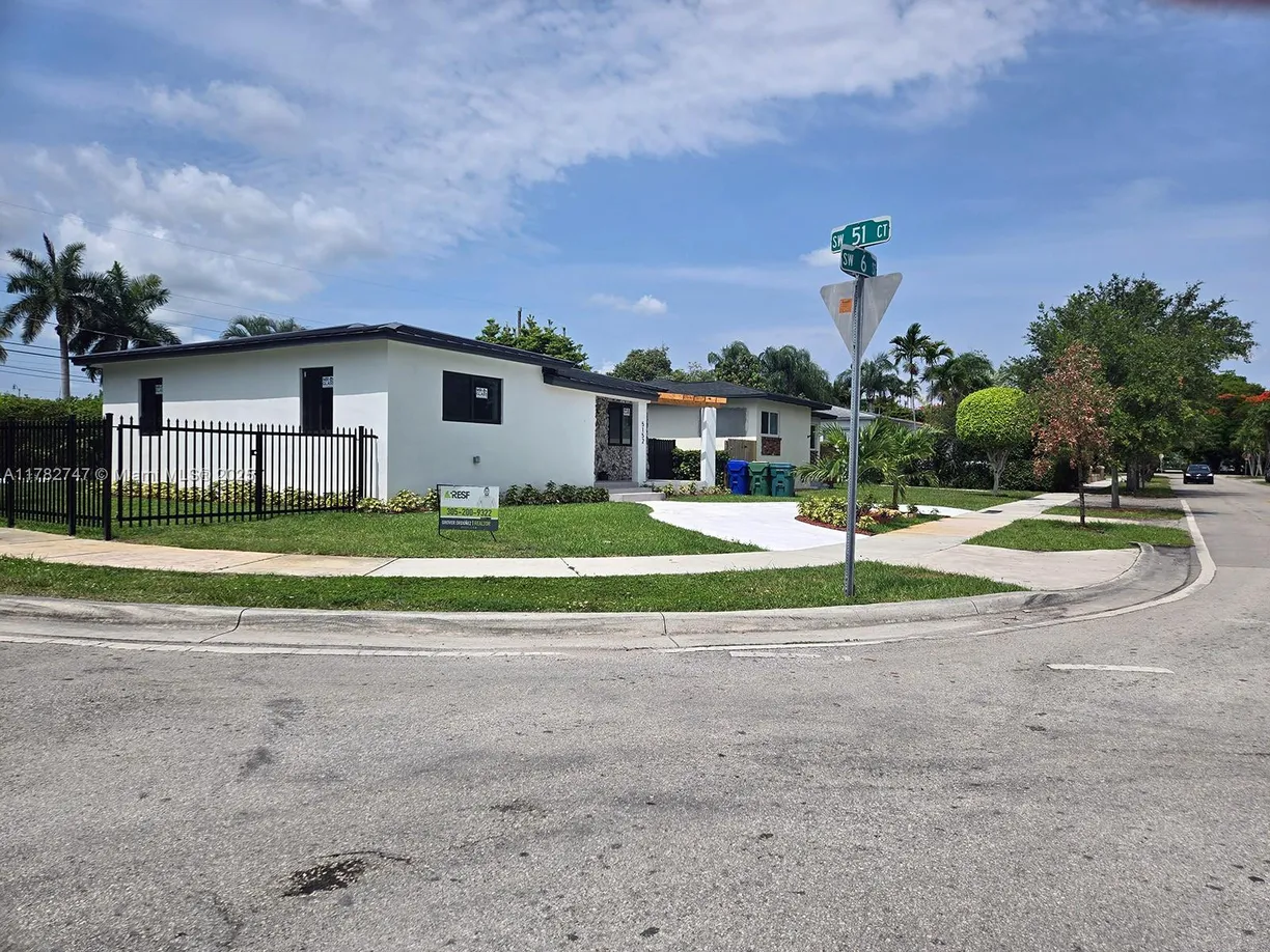 South Florida Real Estate | View 5152 SW 6th St, 5152 | 3 Beds, 2 Baths