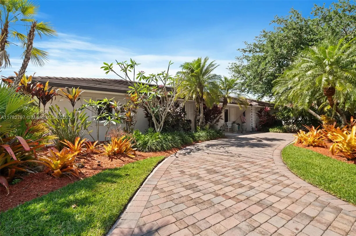 South Florida Real Estate | View 10740 SW 74th Ct | Listing