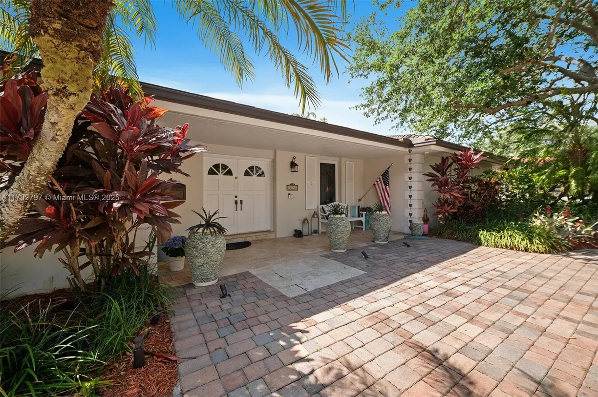 South Florida Real Estate | View 10740 SW 74th Ct | Listing