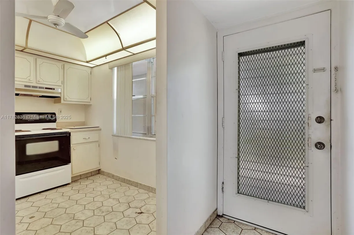 South Florida Real Estate | View 2900 NW 48th Ter, 409 | Listing