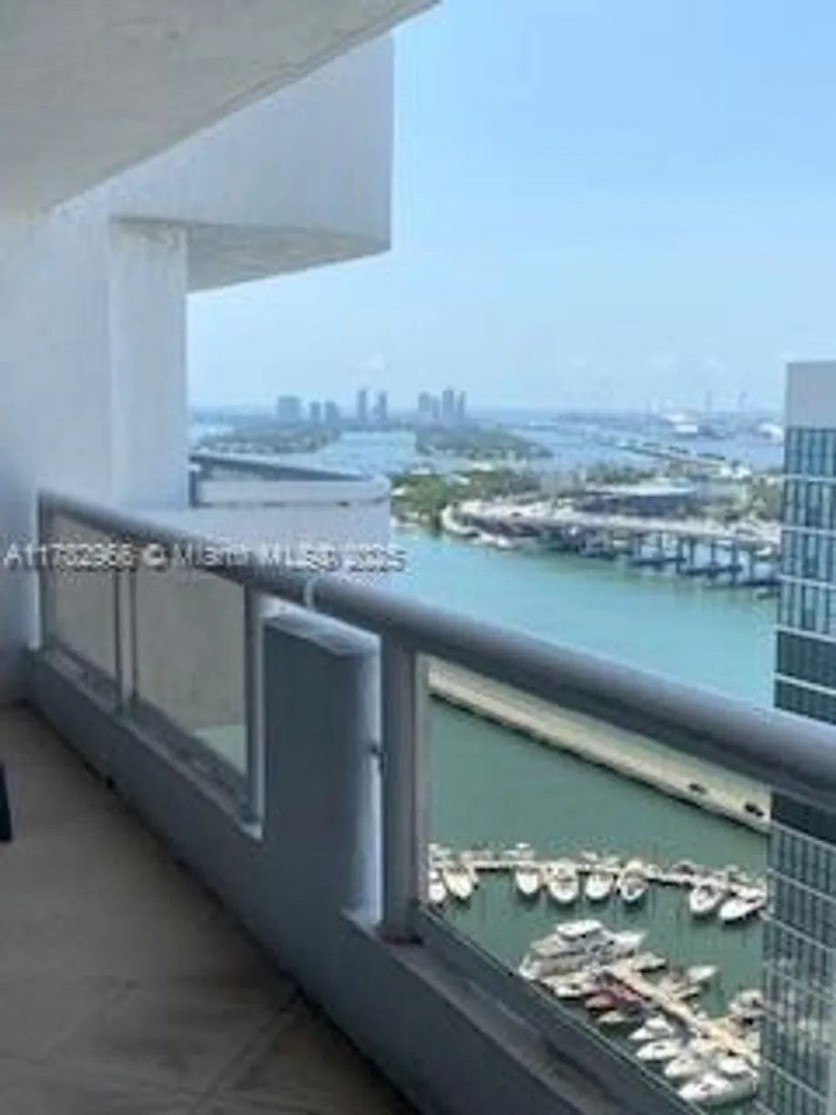 South Florida Real Estate | View 1717 N Bayshore Dr, A-3542 | 1 Bed, 1 Bath