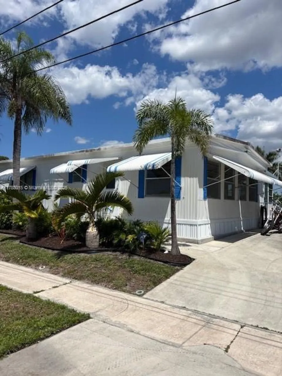 South Florida Real Estate | View 4201 Mocking Bird Dr | 2 Beds, 2 Baths