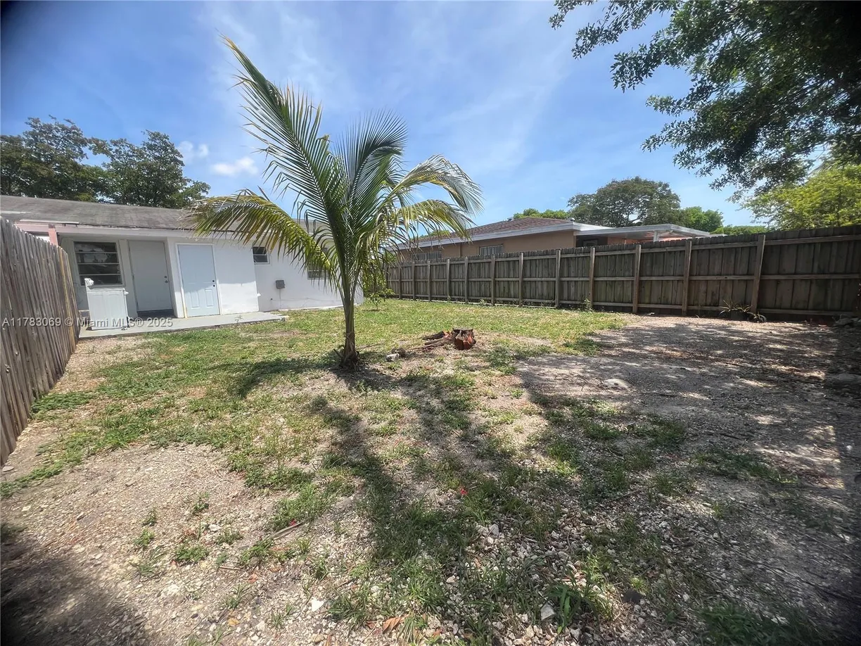 South Florida Real Estate | View 19122 SW 113th Pl, 19122 | Listing