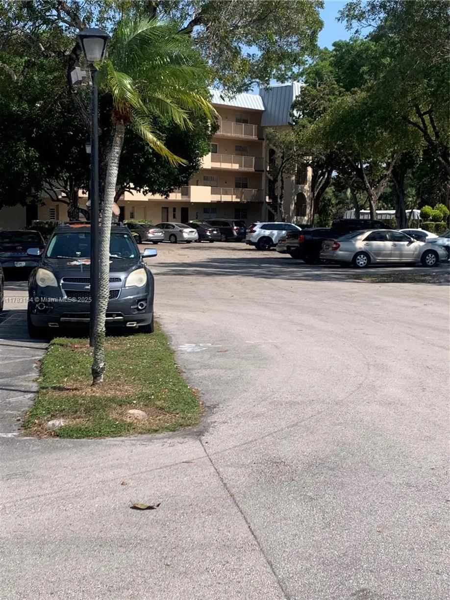 South Florida Real Estate | View  | 2 Beds, 2 Baths