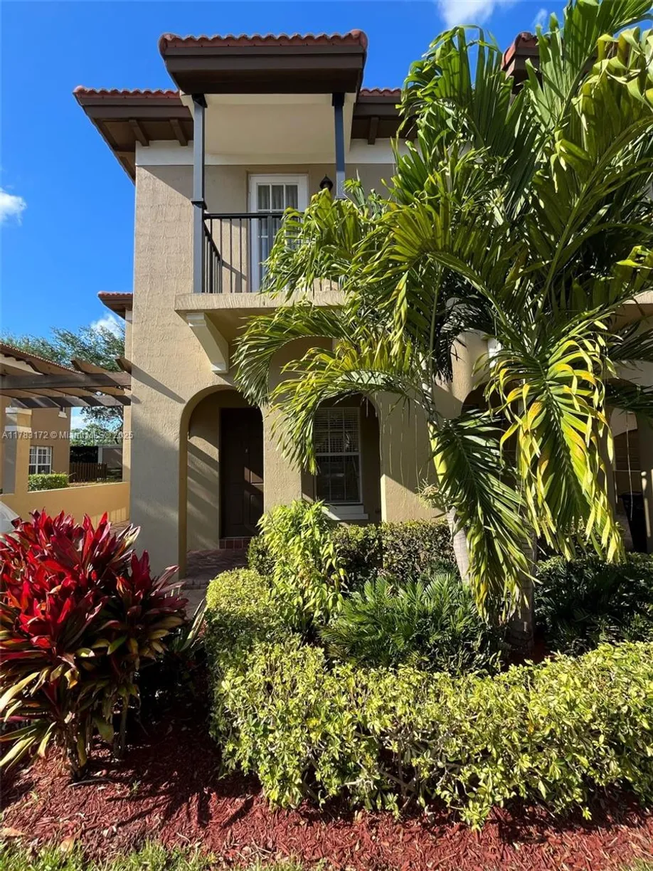 South Florida Real Estate | View 6965 Julia Gardens Dr | Listing