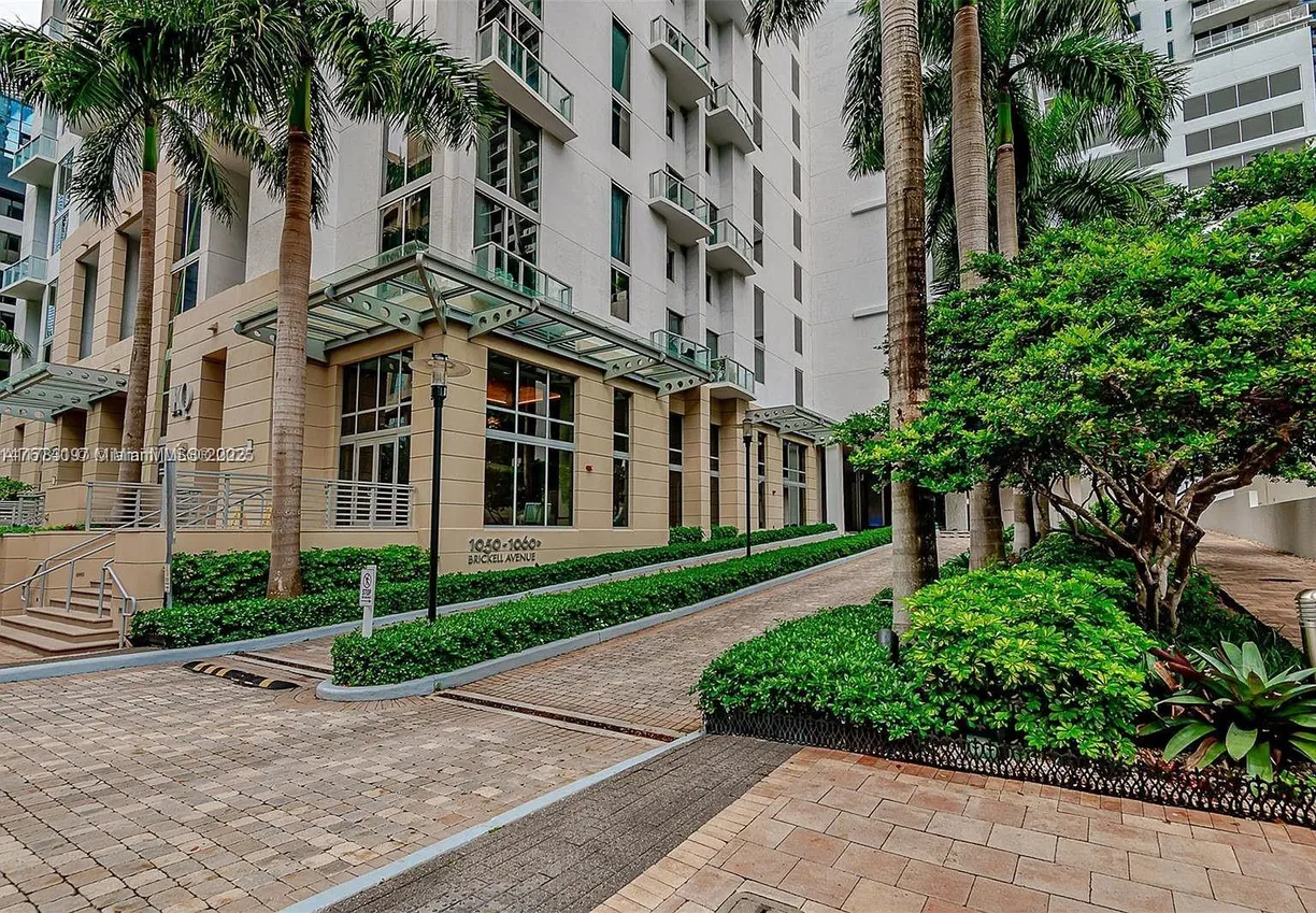 South Florida Real Estate | View 1050 Brickell Ave, 3504 | 3 Beds, 3 Baths