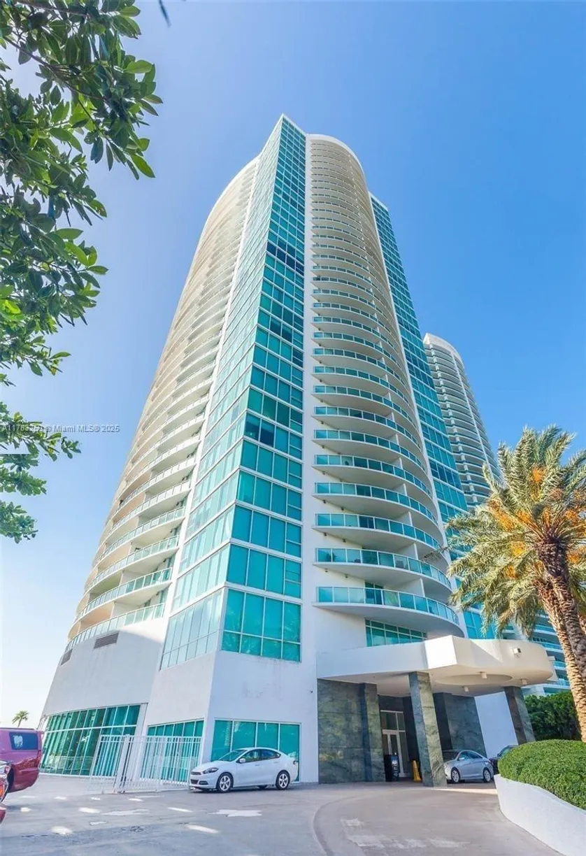 South Florida Real Estate | View 2101 Brickell Ave, 2602 | Listing