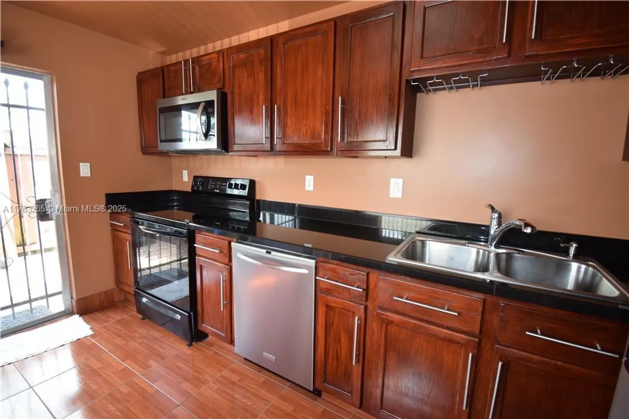 South Florida Real Estate | View 344 SW 1st St, A1 | Listing
