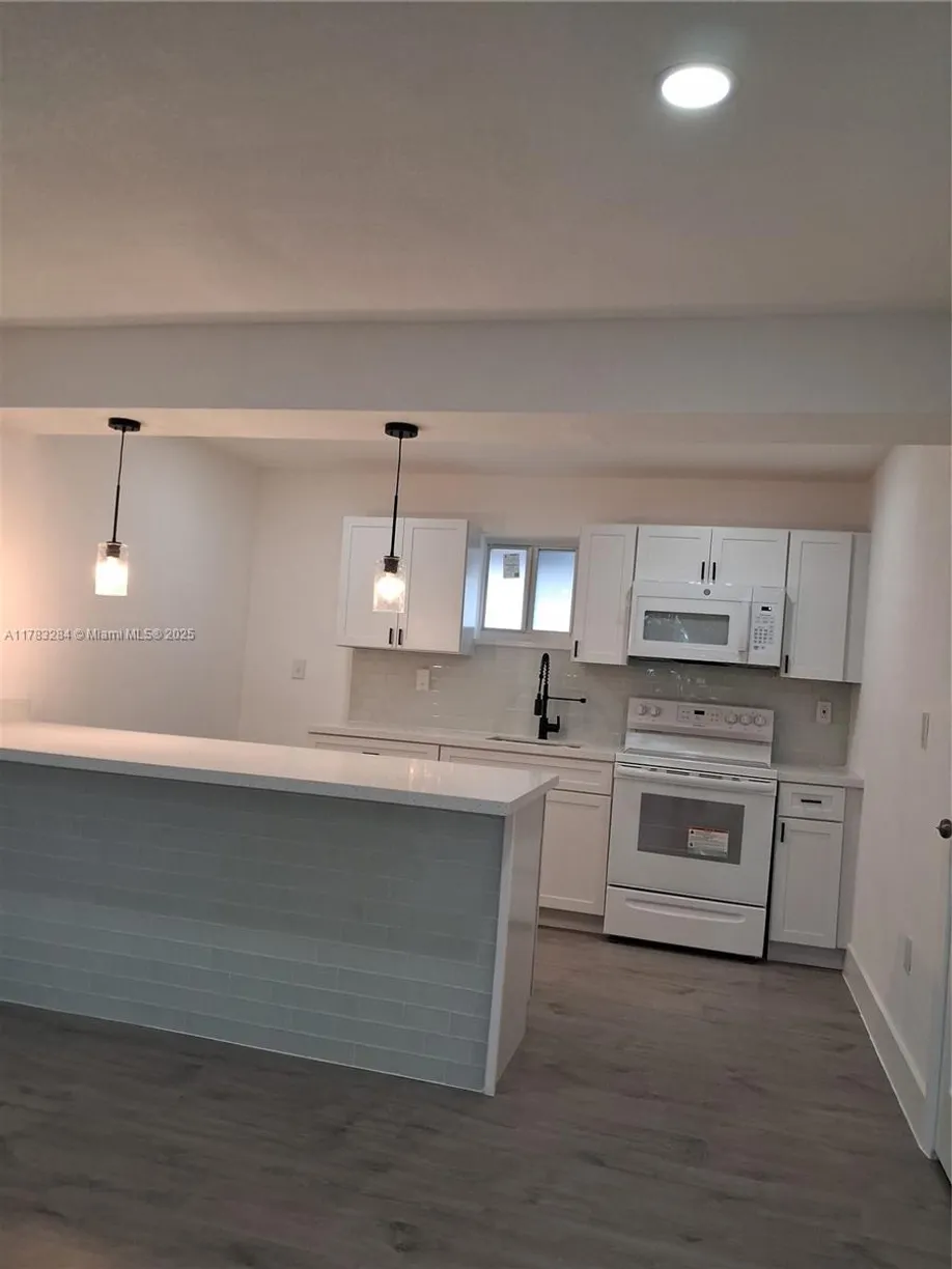 South Florida Real Estate | View 2155 SW 72nd Ave, 3 | Listing