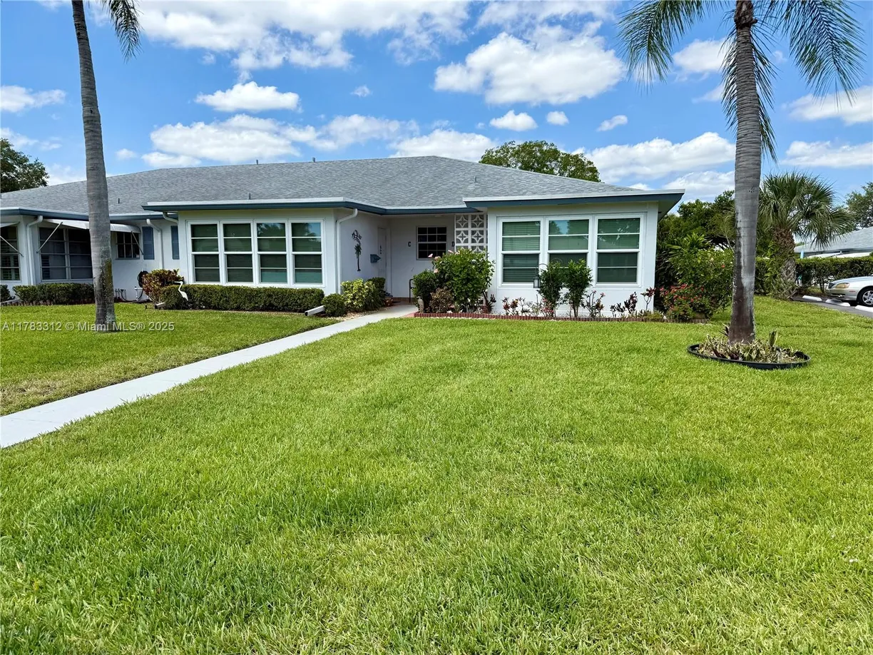 South Florida Real Estate | View 1075 Circle Dr, D | 2 Beds, 2 Baths