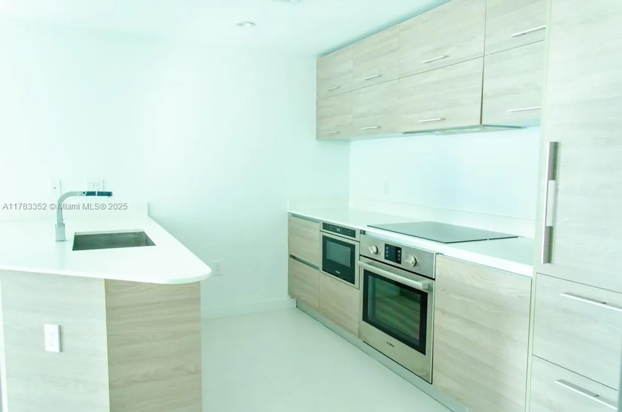 South Florida Real Estate | View 1300 S Miami Ave, 1409 | Listing