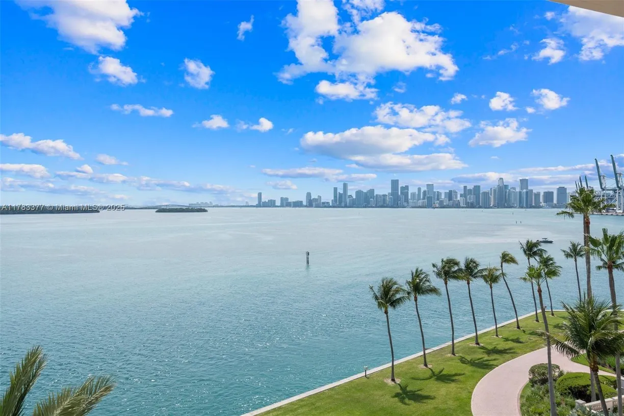 South Florida Real Estate | View  | 4 Beds, 4 Baths