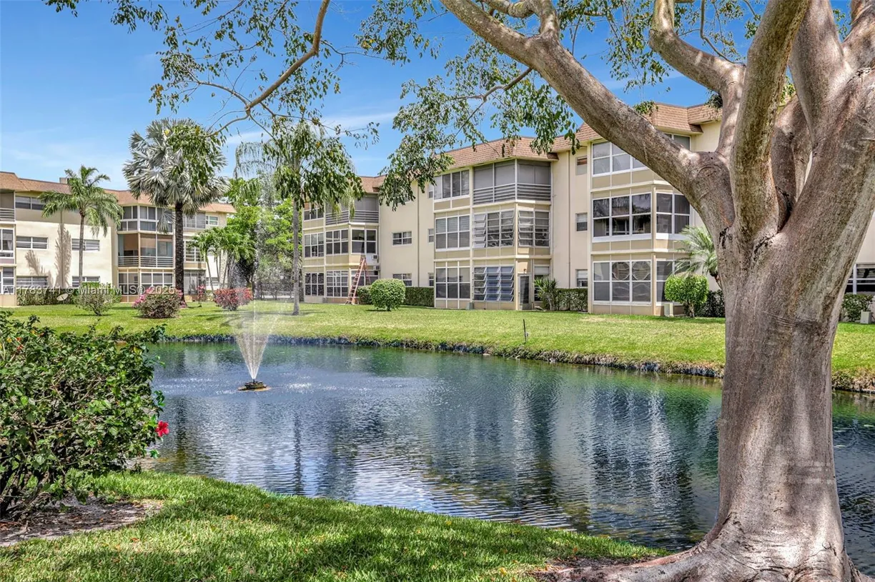 South Florida Real Estate | View  | Listing