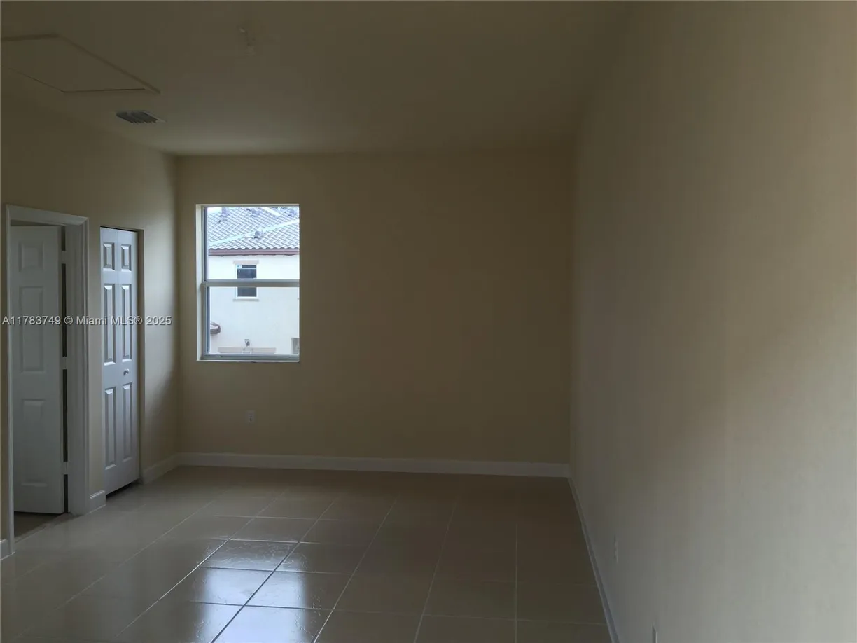 South Florida Real Estate | View 17091 SW 96th St, Studio | Listing