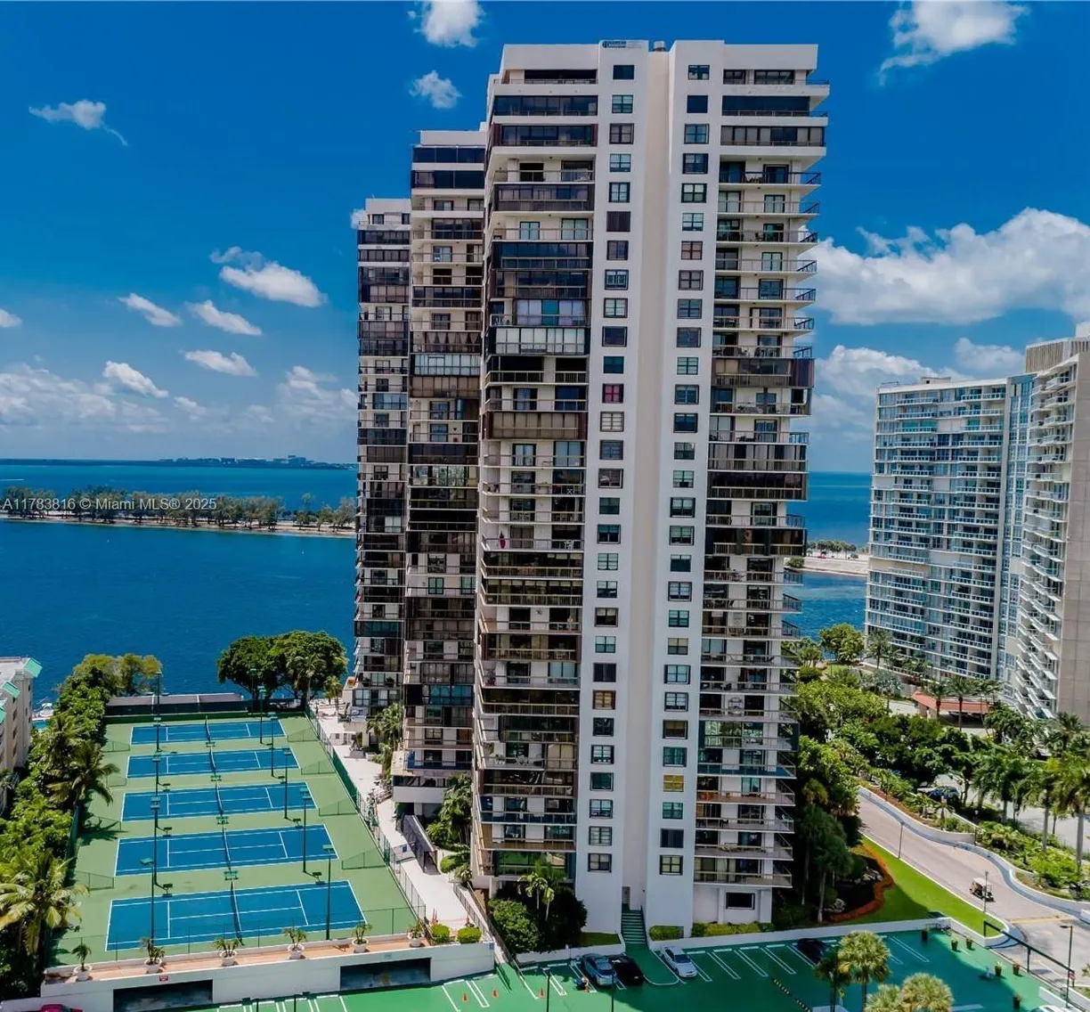 South Florida Real Estate | View 2333 Brickell Ave., 1516 | Listing