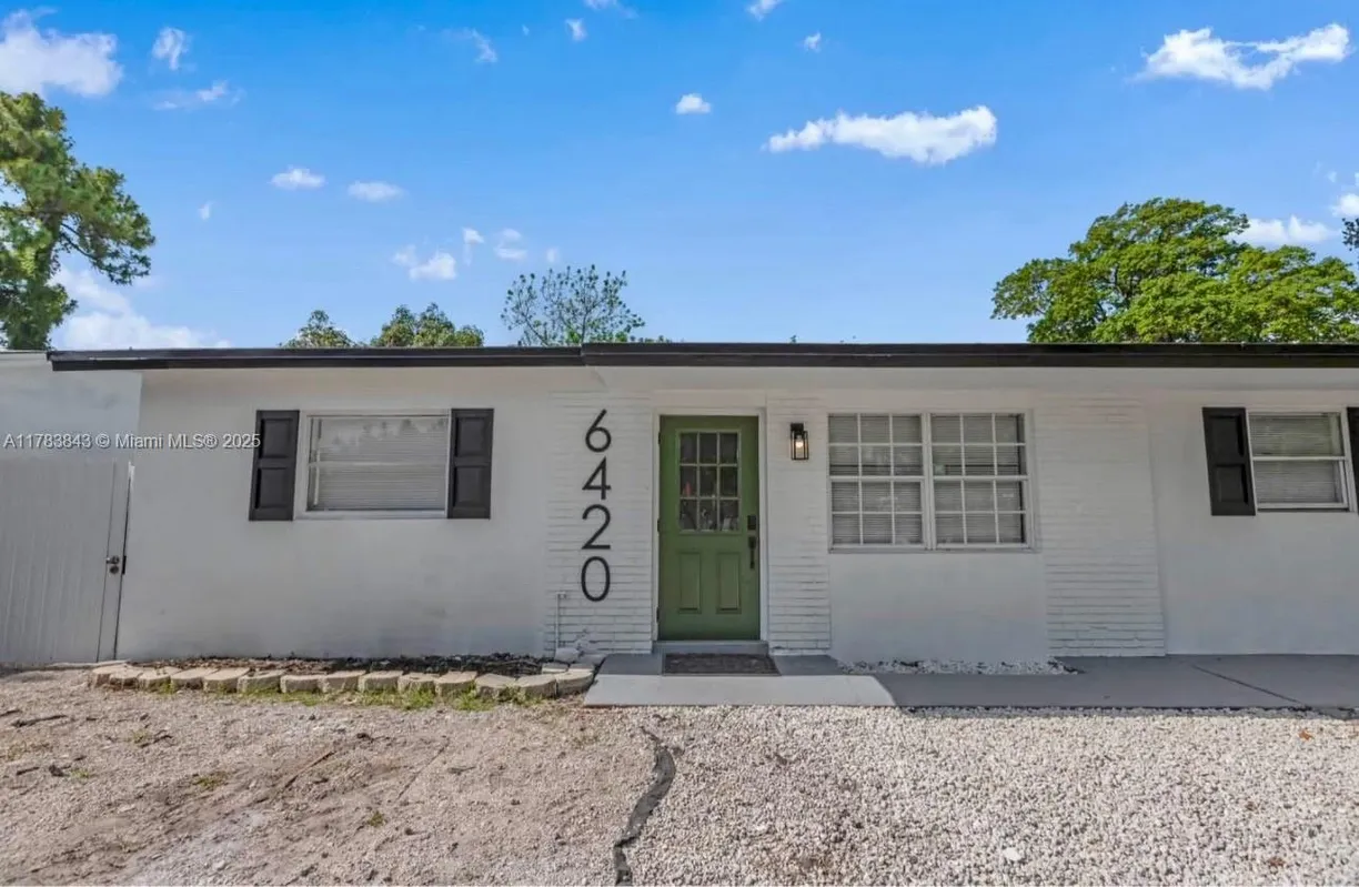 South Florida Real Estate | View 6420 Washington St, 1 | 1 Bed, 1 Bath