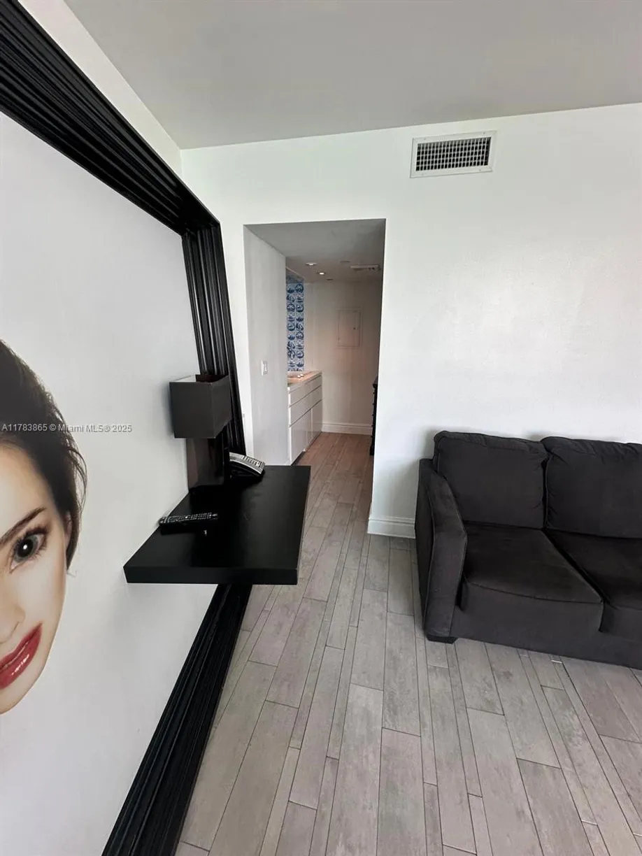 South Florida Real Estate | View 1100 West Ave, 1606 | Listing