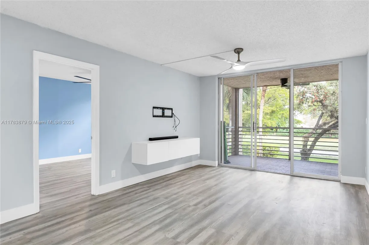South Florida Real Estate | View 9460 Tangerine Pl, 202 | Listing
