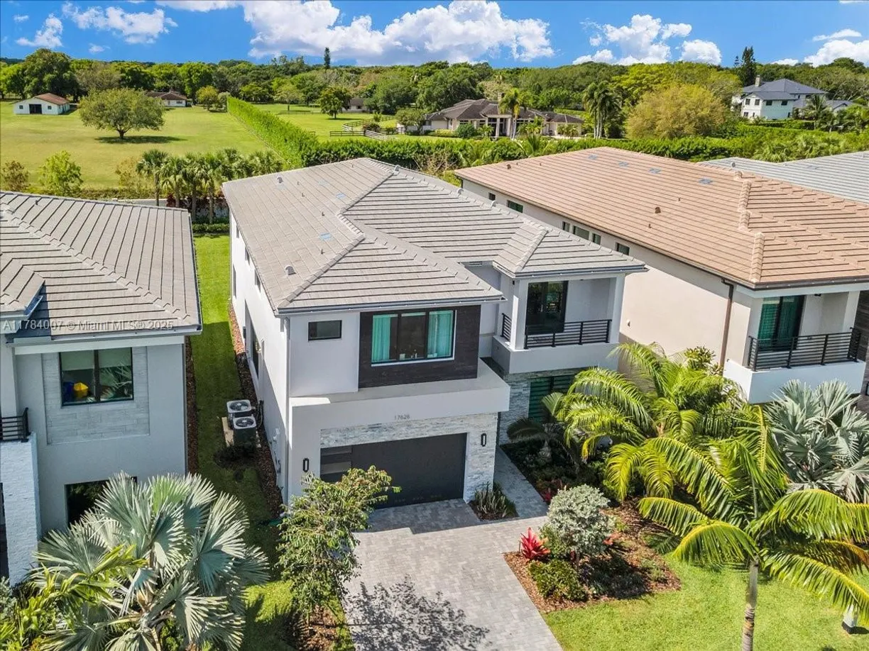 South Florida Real Estate | View 17628 Sparkling River Rd, 17628 | Listing
