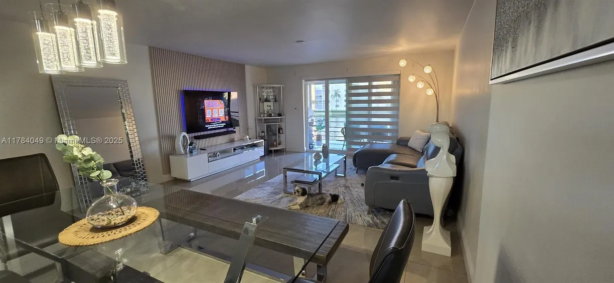 South Florida Real Estate | View 431 SE 3rd St, 205 | Listing