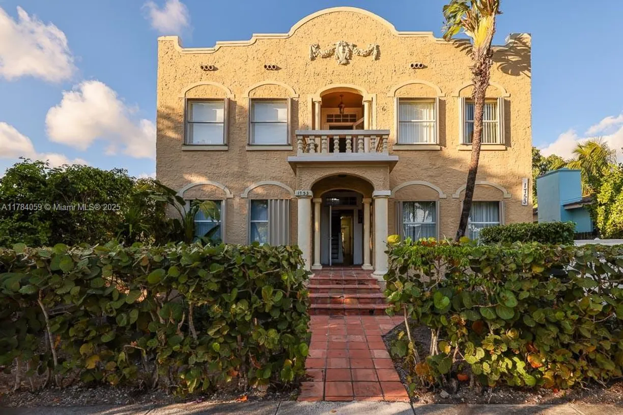 South Florida Real Estate | View 1753 SW 13th St, 4 | 2 Beds, 1 Bath