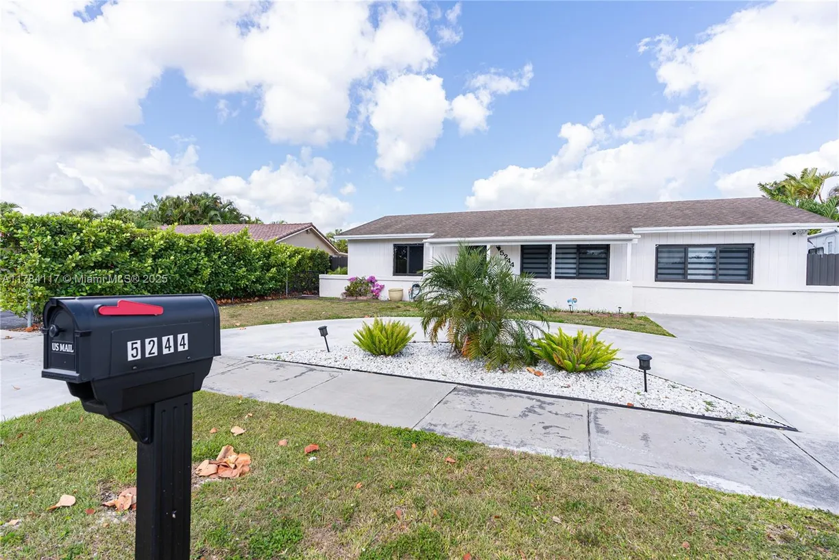 South Florida Real Estate | View  | Listing