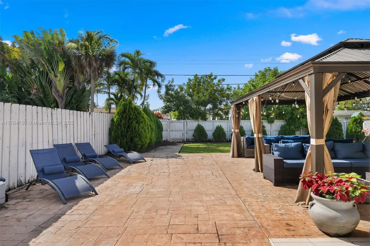 South Florida Real Estate | View 4306 Johnson St | Listing
