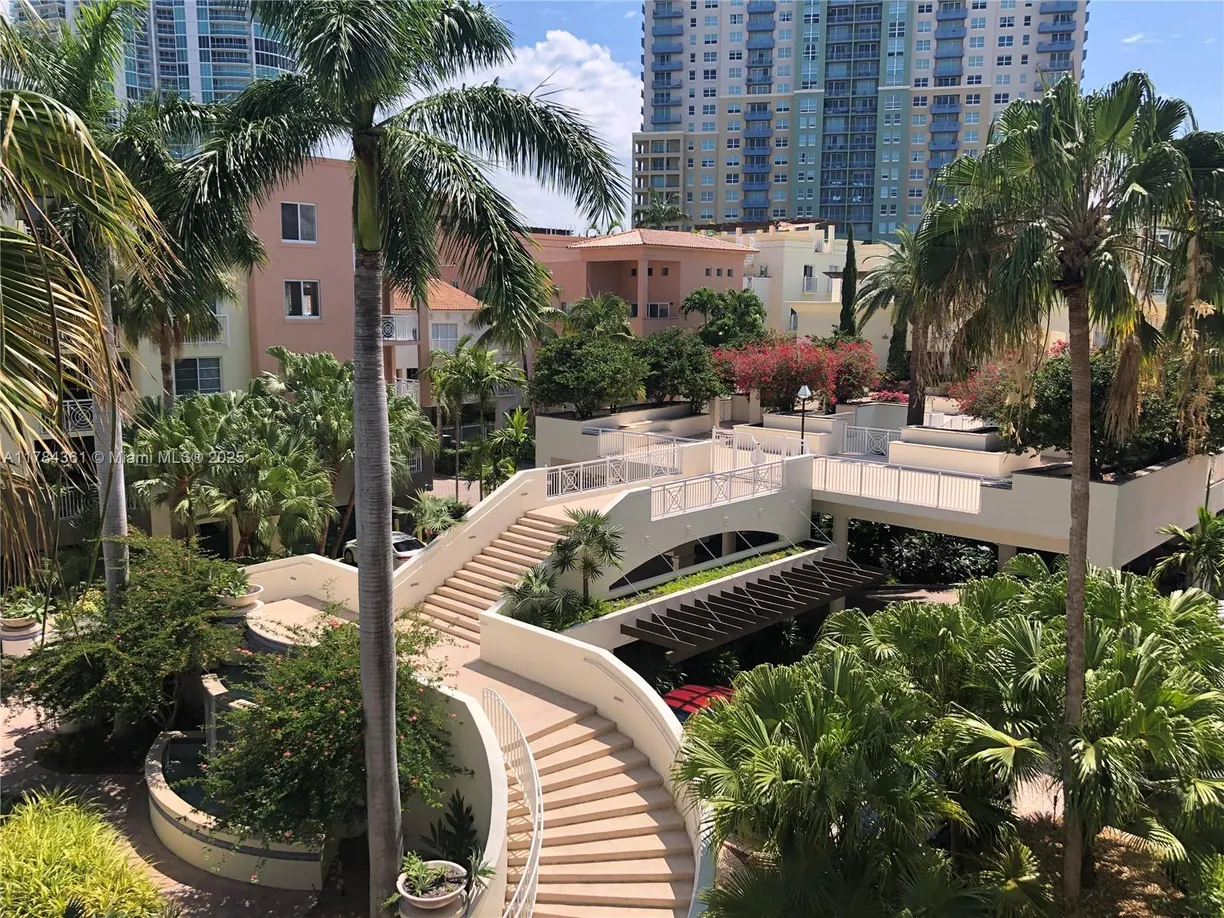 South Florida Real Estate | View 145 Jefferson Ave, 435 | 2 Beds, 2 Baths