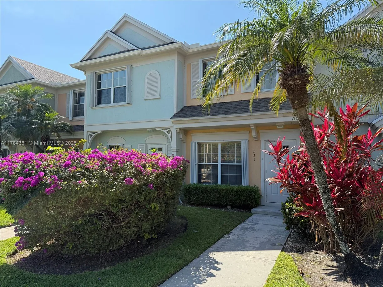 South Florida Real Estate | View 231 Mallory Ct, 231 | 2 Beds, 2 Baths