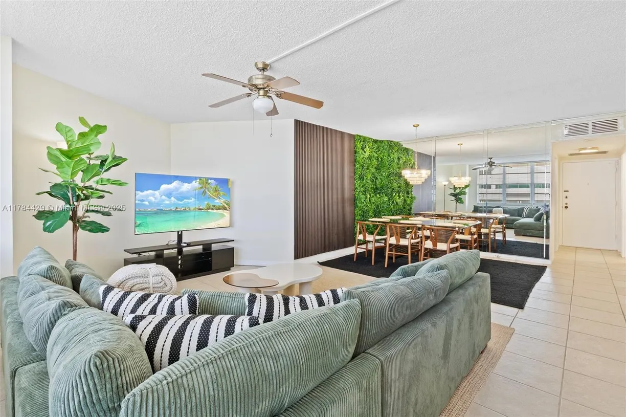 South Florida Real Estate | View 3725 S Ocean Dr, 921 | 1 Bed, 1 Bath