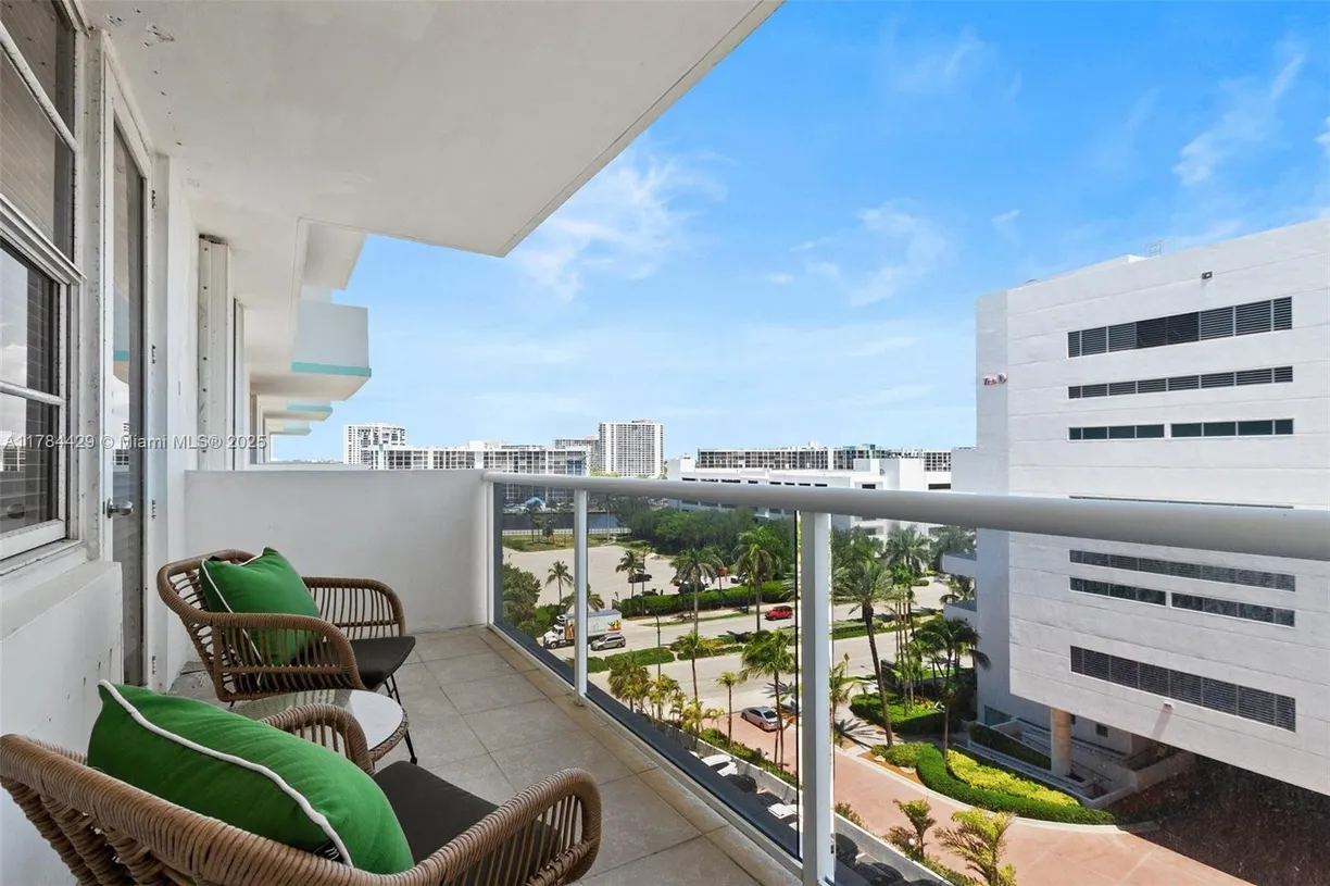 South Florida Real Estate | View 3725 S Ocean Dr, 921 | Listing