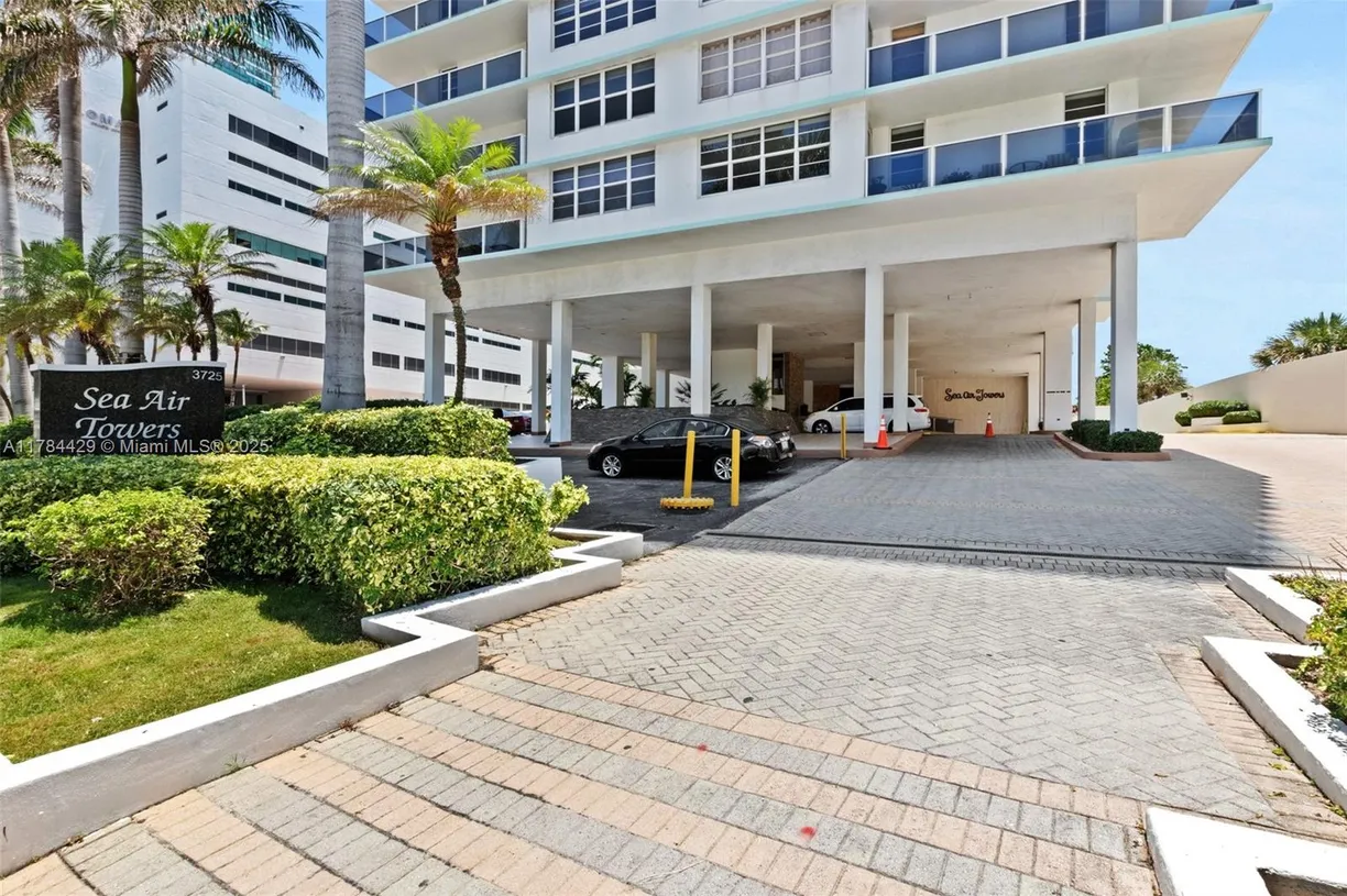 South Florida Real Estate | View 3725 S Ocean Dr, 921 | Listing