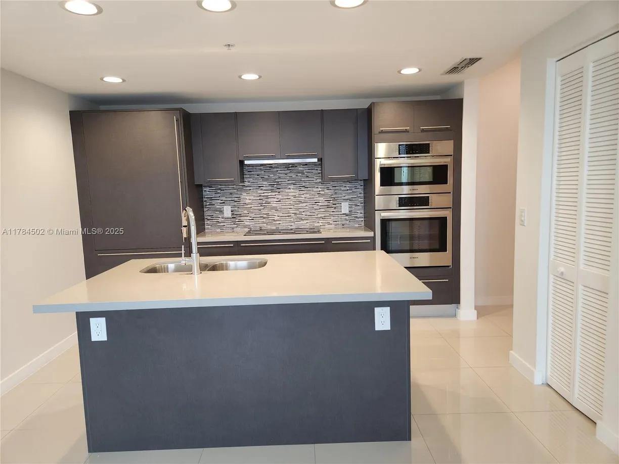 South Florida Real Estate | View 7875 NW 107th Ave, 711 | Listing
