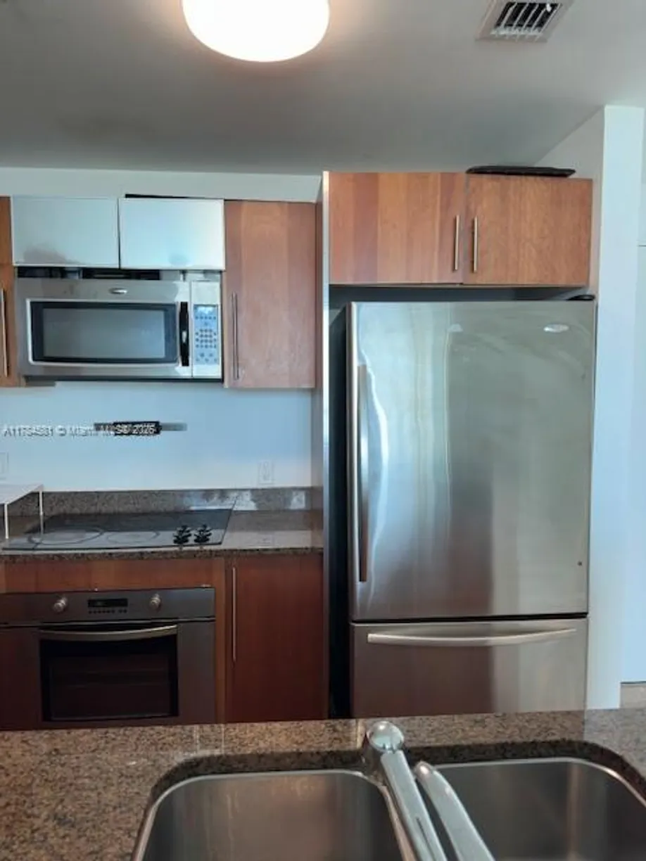 South Florida Real Estate | View 300 S Biscayne Blvd, T-3205 | Listing