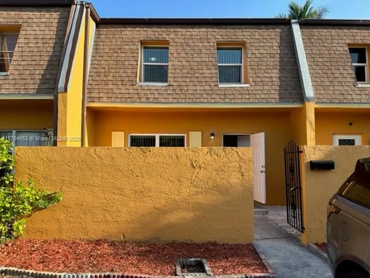 South Florida Real Estate | View  | Listing
