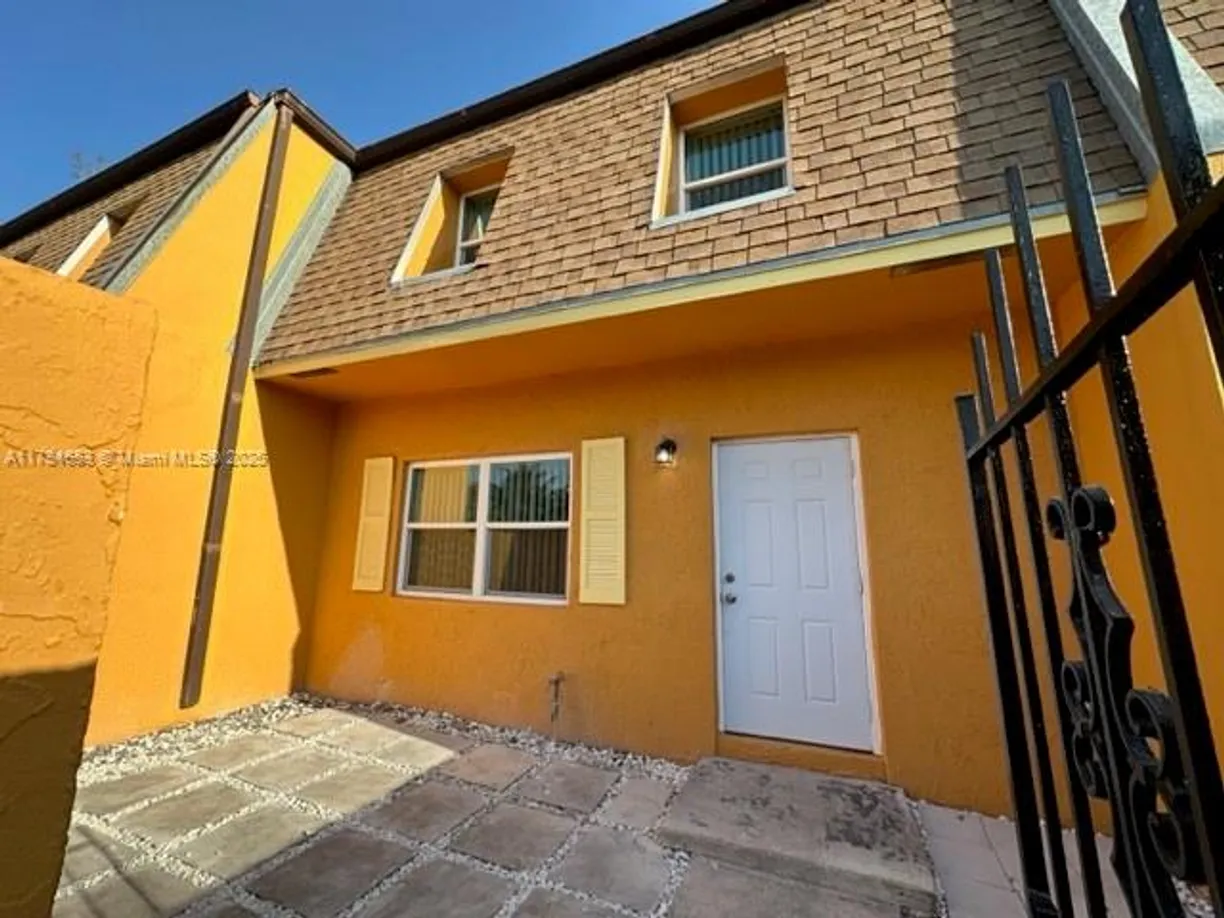 South Florida Real Estate | View  | Listing