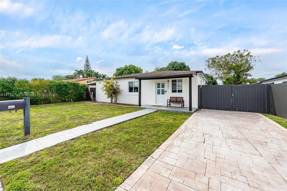 South Florida Real Estate | View 220 E 62nd St, 220 | Listing