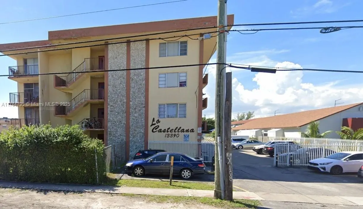 South Florida Real Estate | View  | 1 Bed, 1 Bath