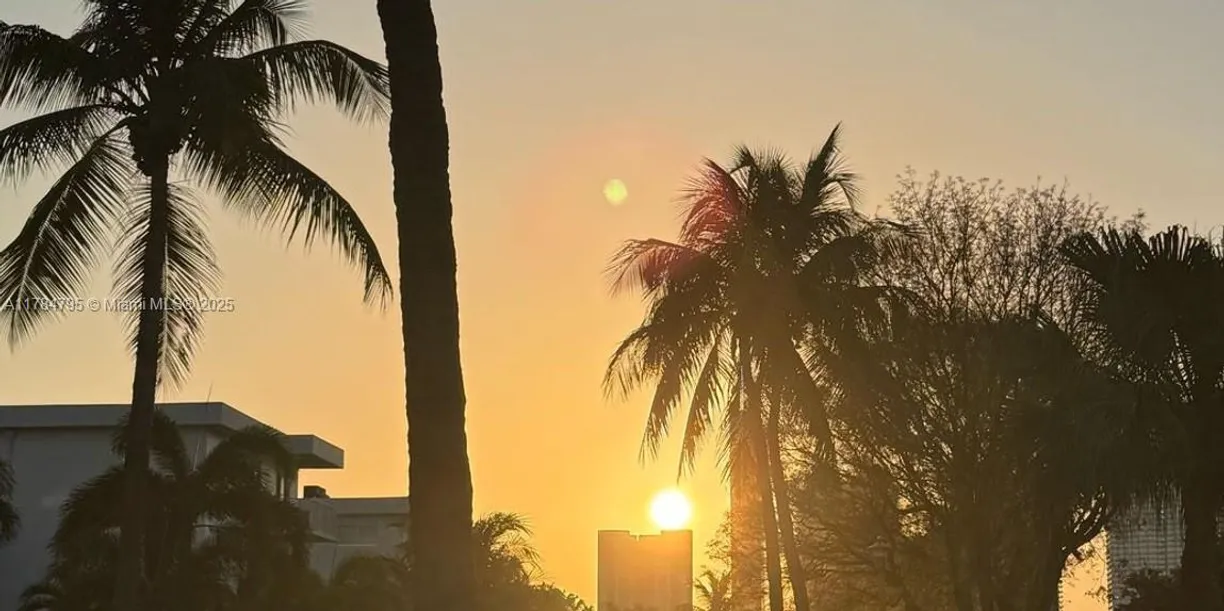 South Florida Real Estate | View  | Listing
