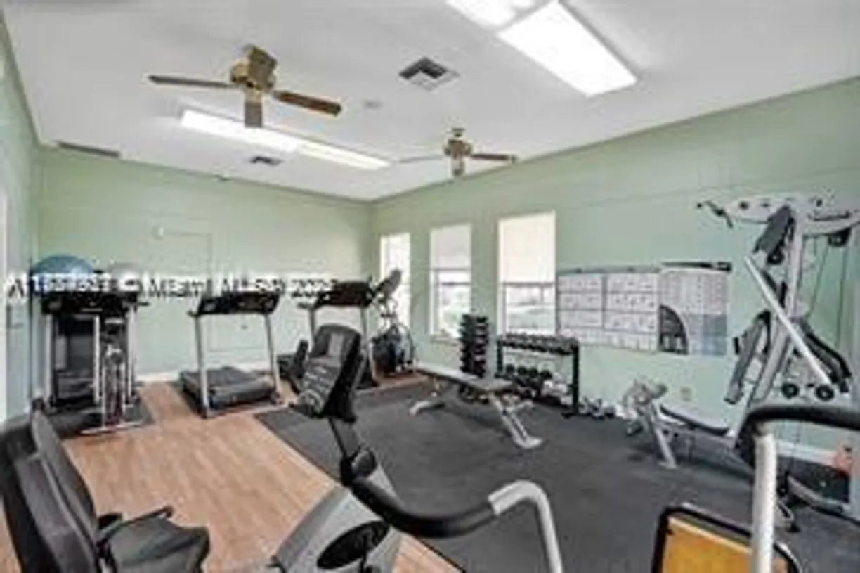South Florida Real Estate | View 2850 Somerset Dr, 105L | Listing
