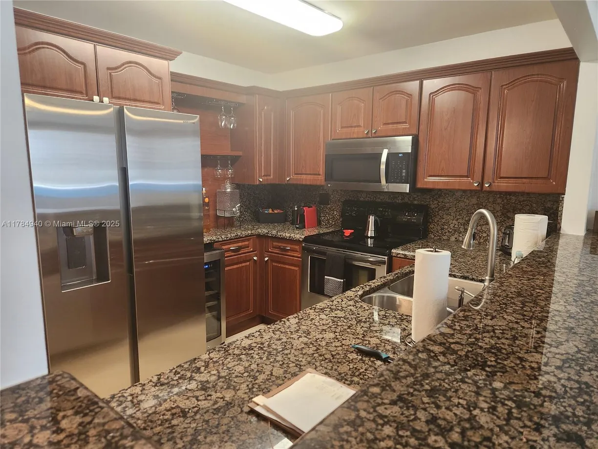 South Florida Real Estate | View 3725 S Ocean Dr, 1623 | Listing