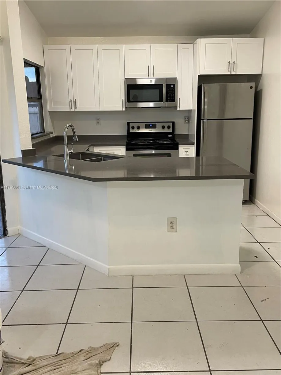 South Florida Real Estate | View 3200 San Remo Cir, 3200 | 2 Beds, 2 Baths
