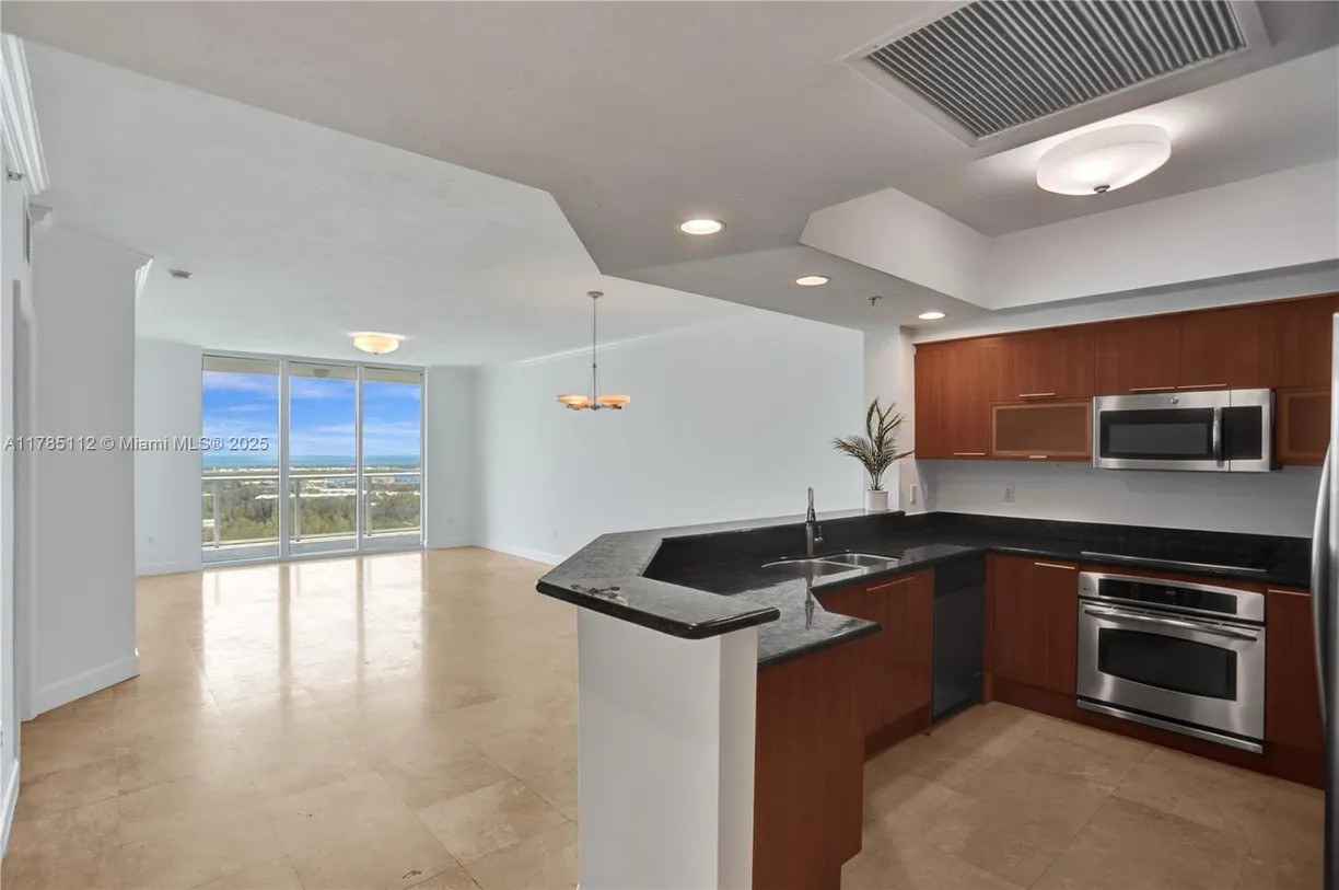 South Florida Real Estate | View 15051 Royal Oaks Ln, 2503 | 3 Beds, 3 Baths