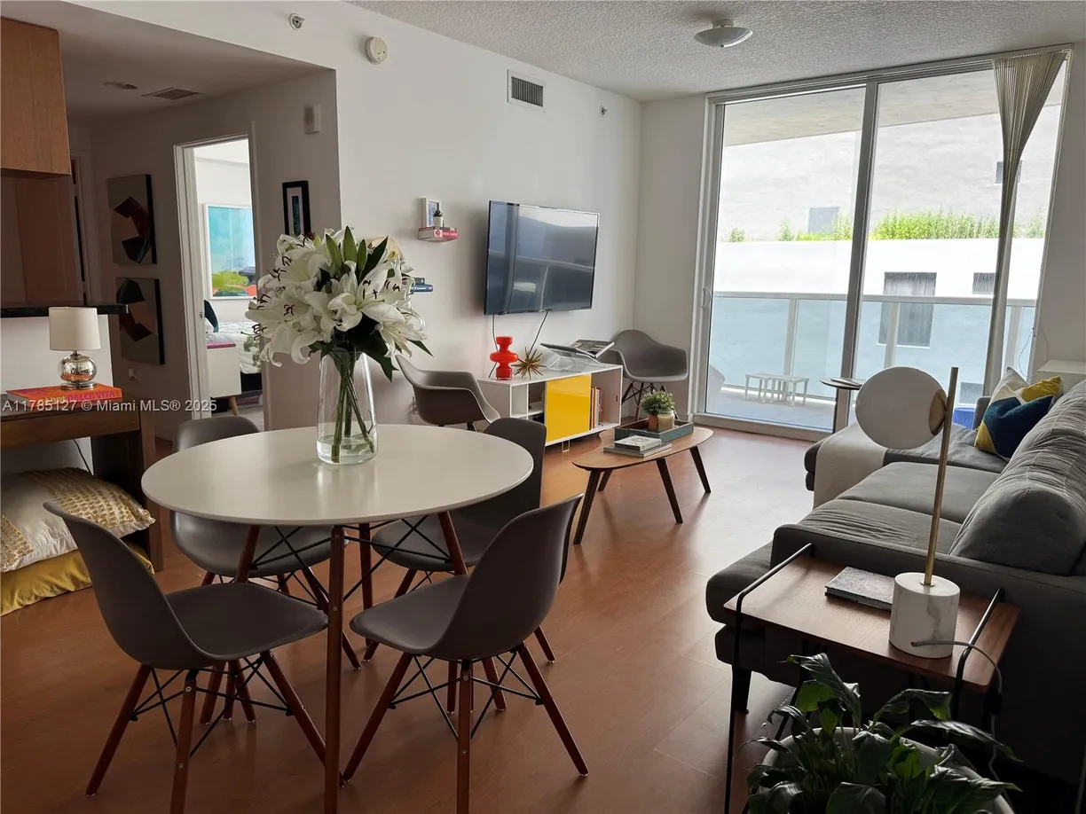 South Florida Real Estate | View 601 NE 23rd St, 801 | 1 Bed, 1 Bath
