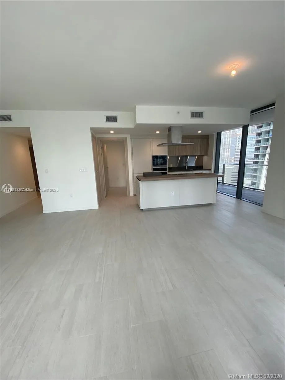 South Florida Real Estate | View 1000 Brickell Plaza, 3501 | Listing