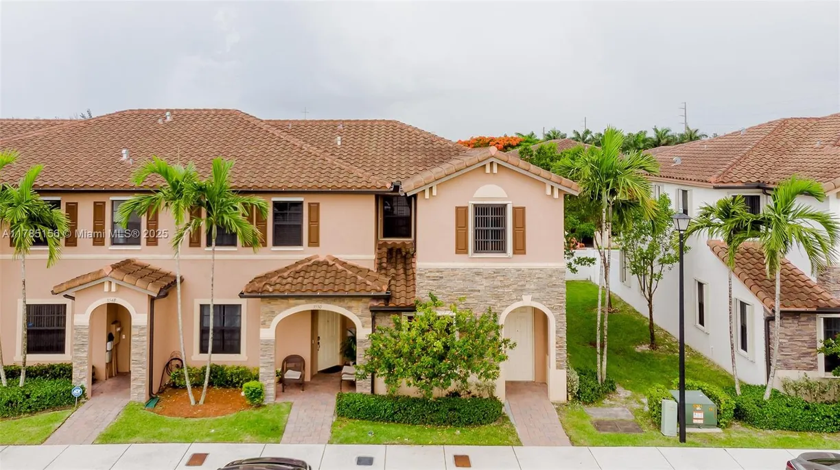 South Florida Real Estate | View 3552 W 88th Ter, 3552 | 3 Beds, 2 Baths