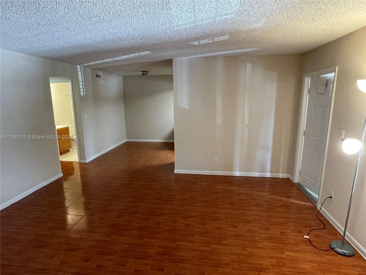 South Florida Real Estate | View 6900 SW 39th St, 206J | Listing
